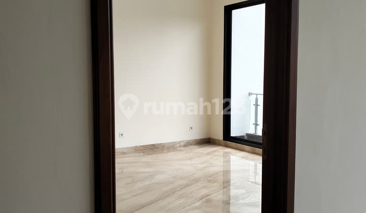 Rumah Mewah Citraland Bagus Dekat Universitas Ciputra Graha Pakuwon