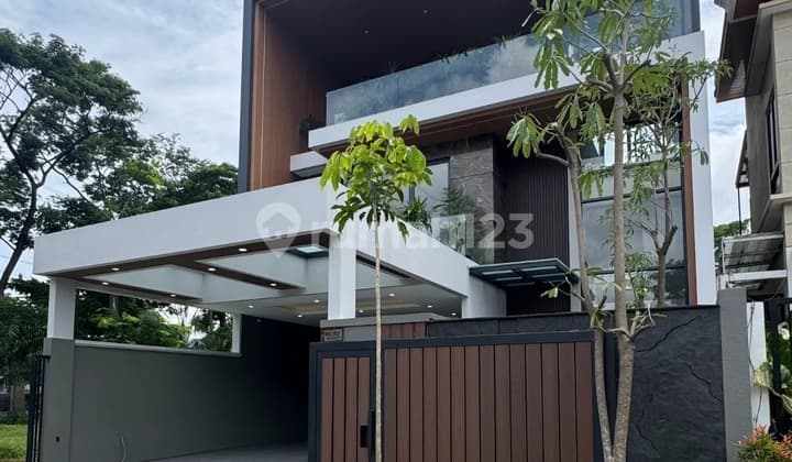 Rumah Modern Woodland Citraland Dekat ke Universitas Ciputra Pakuwon Mall