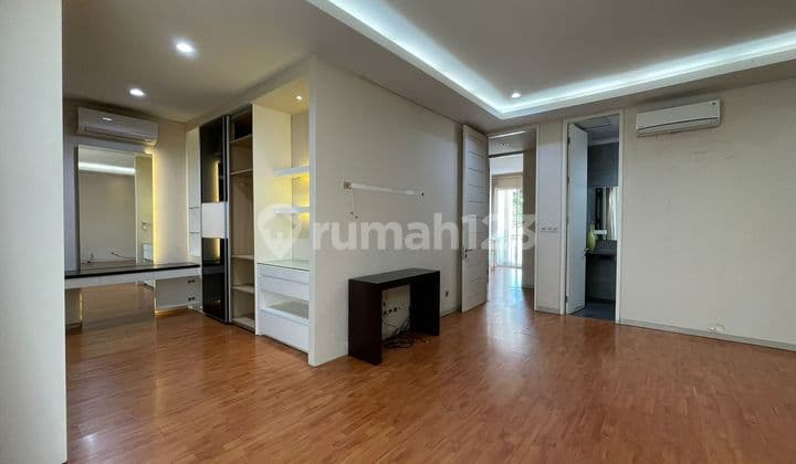 Rumah The Mansion Pakuwon Indah Dekat Graha Family Mayjend Sungkono