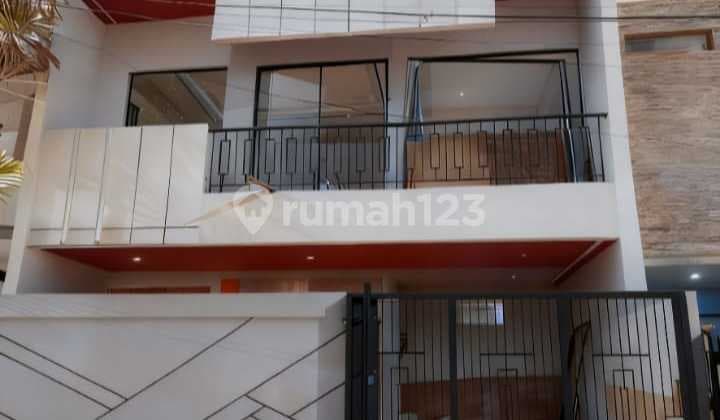 Dijual Rumah di Taman Palem Lestari Jakarta Barat Kalideres