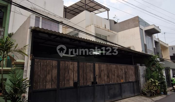 Rumah Jaksel Menteng Atas Bebas Banjir Selangkah Ke Mall Kokas Dan Stasiun Manggarai Harga Nego Sampai Deal.