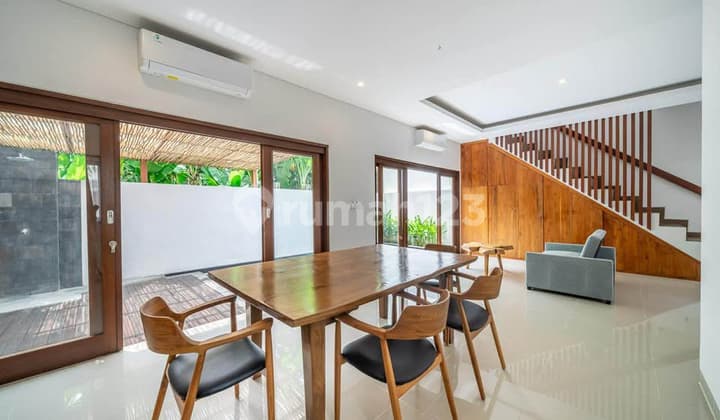 Dijual Villa Complex Baru di Kerobokan Kaja Badung