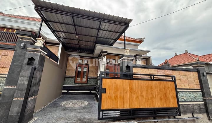 Dijual Rumah Minimalis Batubulan dengan Pelinggih