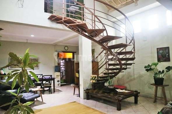 House for sale in Semer Raya Street Housing, Kerobokan Kelod.