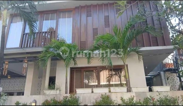 Rumah Modern Minimalis Tukad Batanghari Renon Denpasar