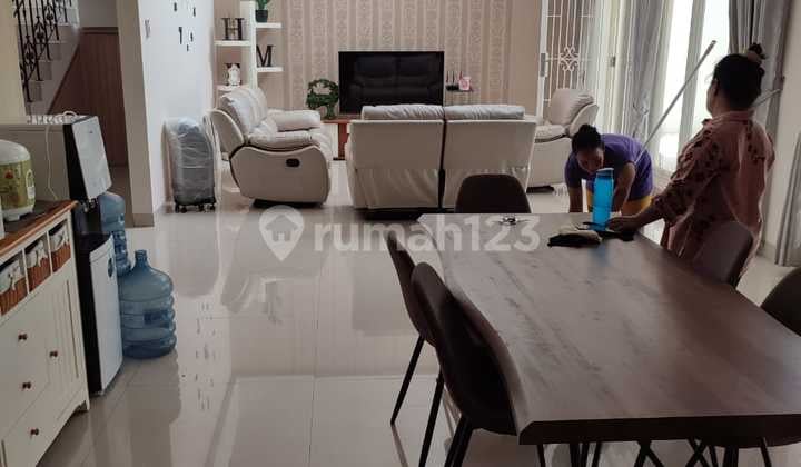Disewakan Rumah di Klaster Emerald Mansion Lippo Cikarang