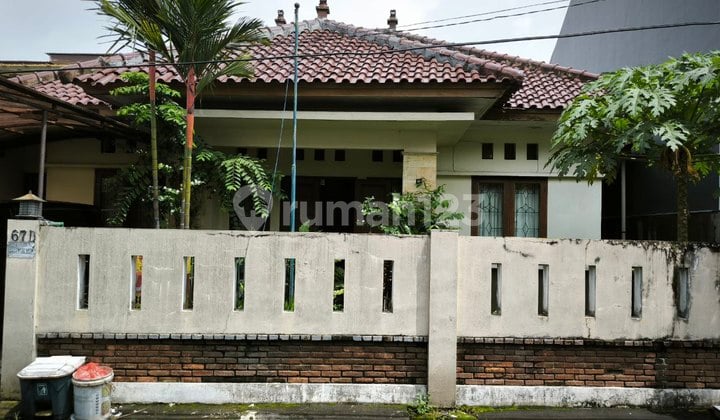 Rumah Lama Asri di Gandul Cinere, Akses Dekat Tol Brigif