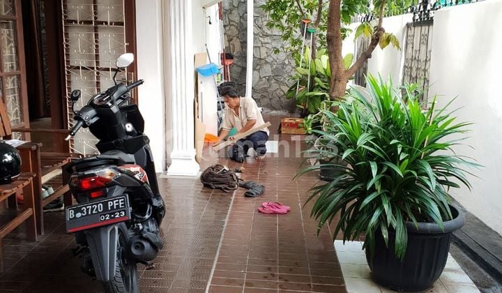 Rumah Strategis Cempaka Putih Timur Jakarta SHM