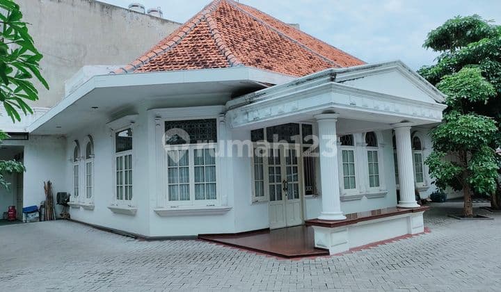 Rumah Raya Ambengan, Kec. Genteng, Surabaya Pusat. Komersial Area Cocok Untuk Usaha Dekat Raya Jaksa Agung Suprapto - Walikota Mustajab - Undaan Wetan / Kulon - Tunjungan Plaza - Kusuma Bangsa - Grand City Mall, Dll.