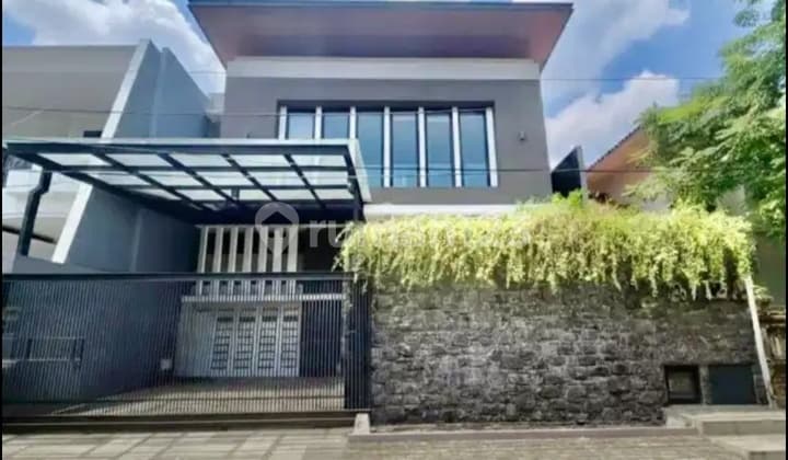 Rumah 2 Lantai Siap Huni Galaxi Bumi Permai 1 ( Araya 1 / Araya I ), Surabaya Timur. Dekat Kertajaya Indah Timur, Dharmahusada Indah, Puri Galaxy, Pakuwon City ( San Diego, Palm Beach, Malibu Beach ), Kampus Its, Dll.