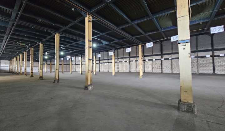 Gudang Rungkut Industri - Surabaya. Siap Pakai. Dekat Berbek Industri - Tol Waru Juanda - Raya Merr - Raya Ahmad Yani - Tambak Sawah - Tropodo, Dll.