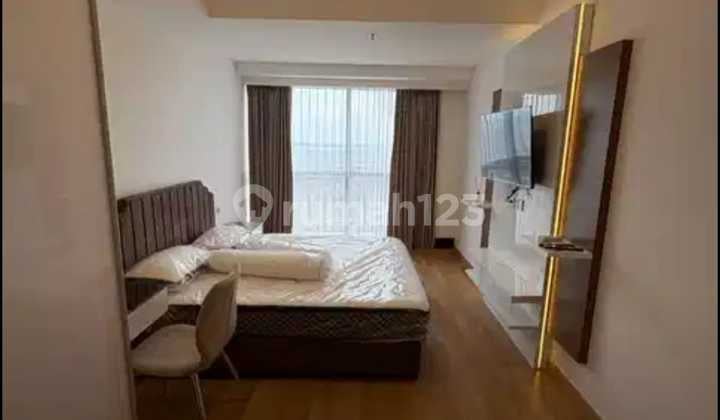 The Peak Residence Apartment, Tunjungan Plaza 5, Surabaya Pusat. Unit 3 Bedrooms ( 3 Br ) Furnished. Connecting To Tunjungan Plaza 5. Strategis Pusat Kota Akses Jalan Raya Basuki Rahmat - Embong Malang, Dll.