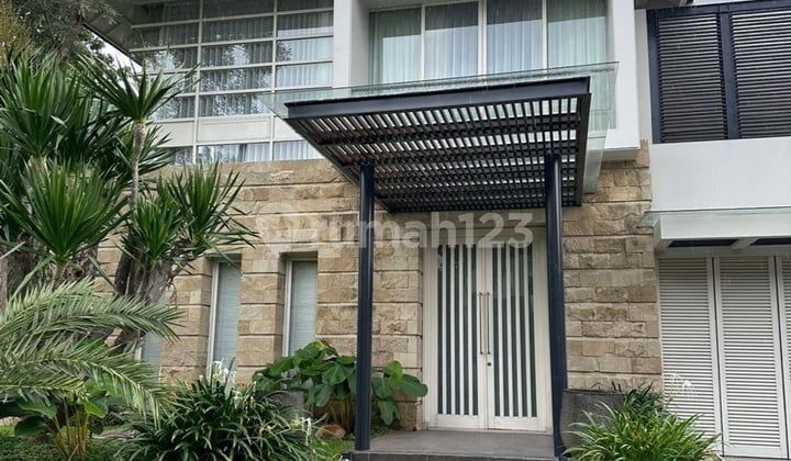 2-Storey House in Citraland - Diamond Hill, West Surabaya. Access to Radial Road Main Access, Near Gwalk - Ciputra University Campus - Ciputra Hospital - Pakuwon Mall - Pakuwon Indah - Graha Famili - Darmo Permai, etc.