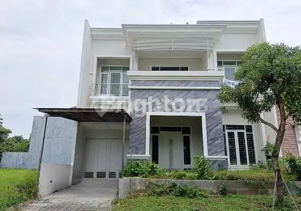 Rumah Mewah 2 Lantai Raffles Garden - Citraland, Surabaya Barat.dekat Super Indo Supermarket - Gwalk Street Culinary - Ciputra School, Pakuwon Mall - Pakuwon Indah, Graha Famili, Dian Istana, Wisata Bukit Mas, Royal Residence Wiyung, Darmo Permai, Graha N