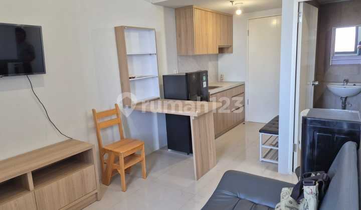 Unit 2 Br Furnished Denver Apartment - Universitas Ciputra, Citraland, Surabaya Barat. Dekat Tower Cornell - Berkeley, Hokky Buah Supermarket, Cluster Waterfront - Esplanade, Ciputra Hospital, Dll.