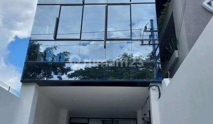 Disewakan Gedung Ruko Kantor 4 Lantai Di Surabaya Pusat. Dekat Grand City Mall, Sekolah Negeri Komplek, Kantor Pemkot Surabaya, Raya Kusuma Bangsa - Ambengan - Walikota Mustajab - Gubeng, Dll.
