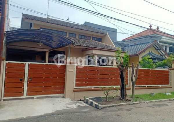 Rumah 2 Lantai Siap Huni di Jalan Saronojiwo, Tenggilis Mejoyo, Surabaya. Dekat Raya Jemursari - Margorejo Indah - Kendangsari - Tenggilis - Ahmad Yani - Panjang Jiwo - Prapen - Nginden - Manyar, Dll.