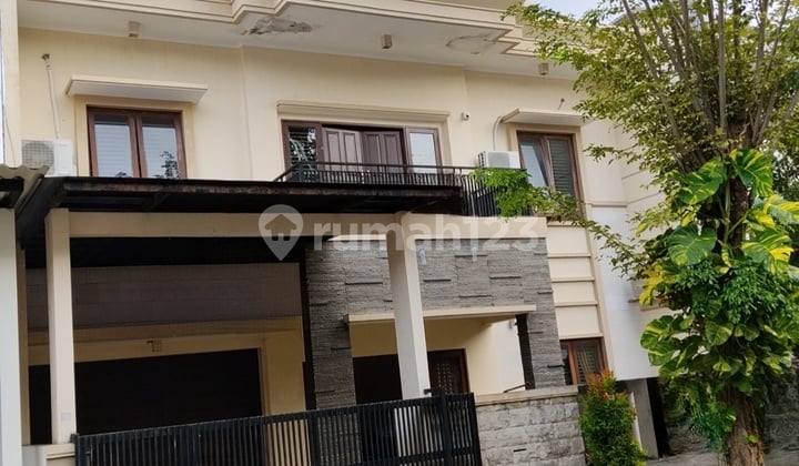 Disewakan Rumah 2 Lantai Cluster San Diego, Pakuwon City, Surabaya Timur. Dekat Pakuwon City Mall - Shanghai Park - Raya Kertajaya Indah - Araya 1 / Araya I - Dharmahusada Indah - Sutorejo - Mulyosari - Babatan Pantai - Cluster San Antonio - Kampus Its, D