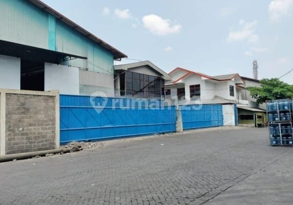 Gudang Margomulyo, Surabaya Barat. Dekat Tambak Osowilangun - Kalianak - Greges Jaya - Pelabuhan Tanjung Perak - Pelabuhan Terminal Peti Kemas Teluk Lawang - Kebomas Gresik, Dll.