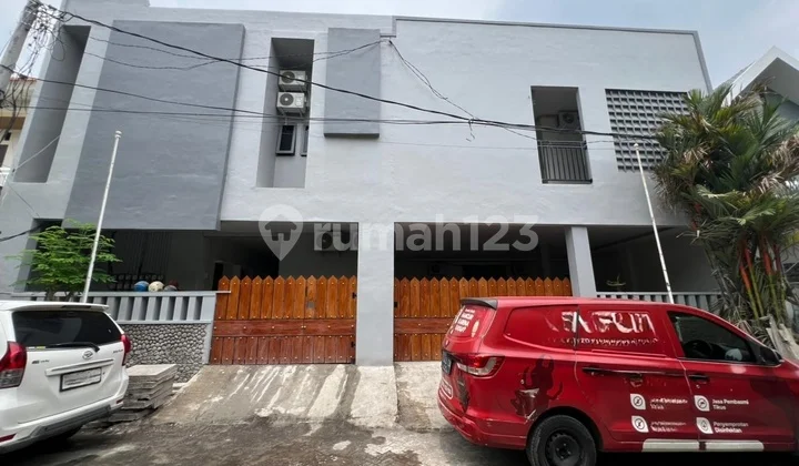 Rumah Kos Aktif Full Terisi di Ketintang, Kec. Gayungan, Surabaya Selatan. Dekat Raya Ahmad Yani, Royal Plaza, Wonokromo, Raya Darmo - Diponegoro, Margorejo Indah, Joyoboyo, Gayungsari, Dll.