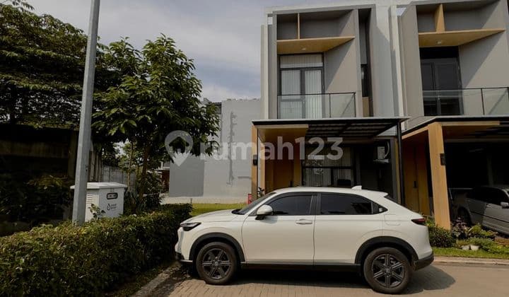 For Rent Fully Furnished House in Jiva Tanakayu Cluster, BSD City, Near Aeon Eastvara Mall and Toll Road Access