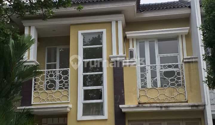 Disewakan rumah hook cluster Fiordini gading serpong semi furnish rapi terawat siap huni