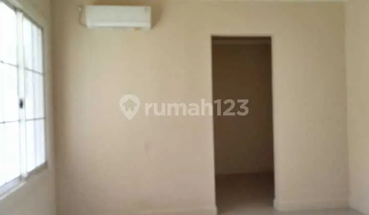 For Rent: Neat Newly Renovated Semi-Furnished House in Cluster Tiara Alam Sutera