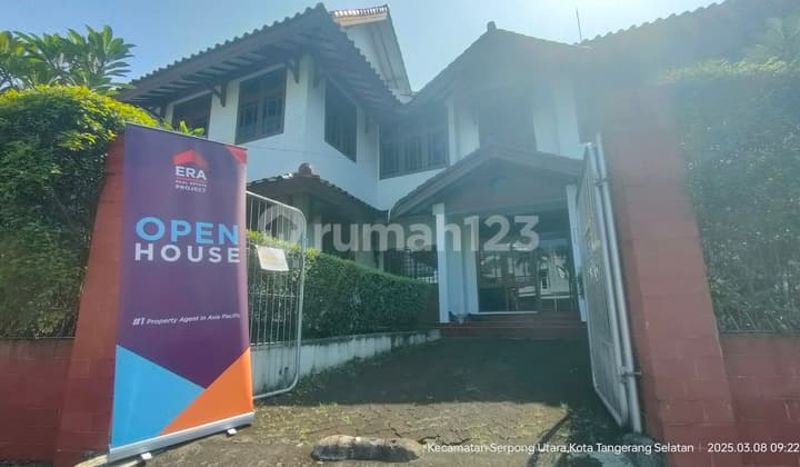 Rumah Pavilion Serpong Utara, posisi hoek , strategis, Disewakan.