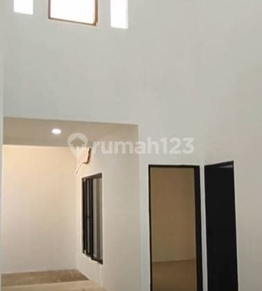 Rumah Alam Sutera siap huni, dijual cepat, harga bagus.