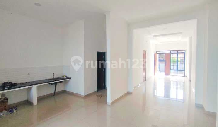 Rumah Seperti Baru Hasil Renovasi - Cluster , Serpong Utara Disewa