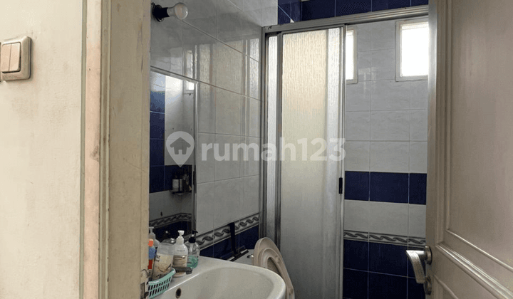 Rumah Cantik 2 Lantai P. Bira II Dekat Sekolah Internasional