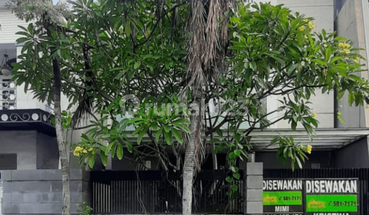 Rumah Strategis Permata Buana Dekat Pusat Perbelanjaan