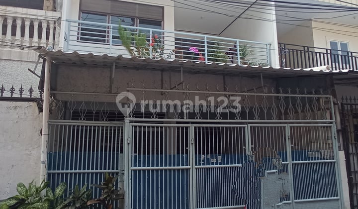 Rumah siap huni di Angke jaya 12 jakarta barat