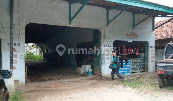 Gudang dan Ruang Usaha di Panongan Curuq