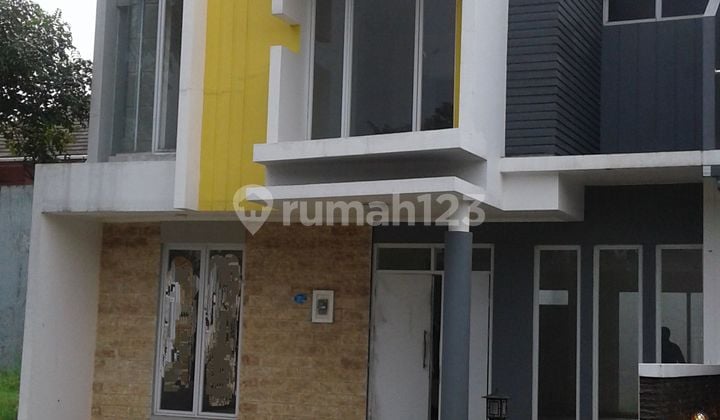 Rumah 2lantai Modernland Rumah 2lantai Modernland