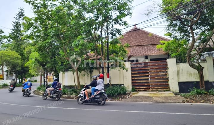 Strategic Cheap House 100 Meters From Ijen Road Axis, Area 514 m2