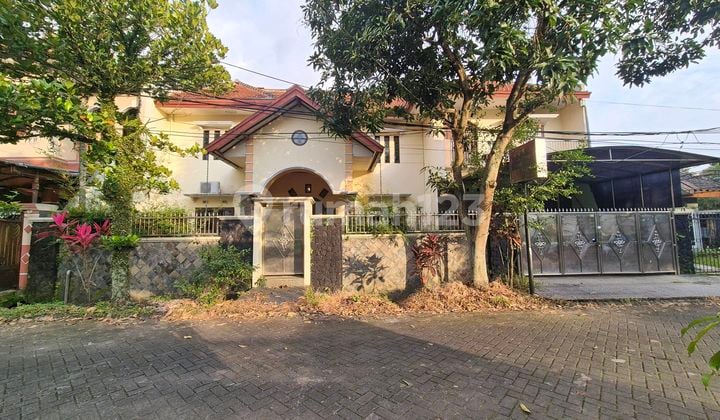 Rumah Murah 2 Lantai di Perumahan Elite Araya Malang Luas 302 M2