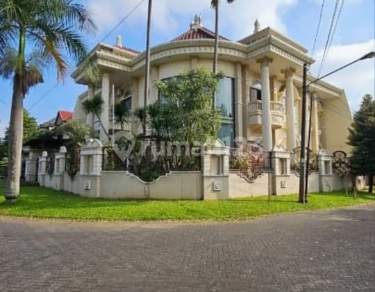 Turun Harga! Rumah Mewah Perumahan Elite Araya Boulevard Malang