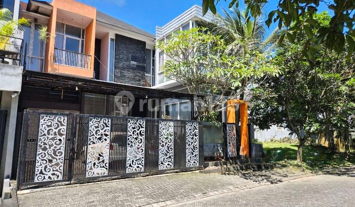 Rumah Murah Luas 300 M2 Row Jalan Kembar di Boulevard Araya Golf