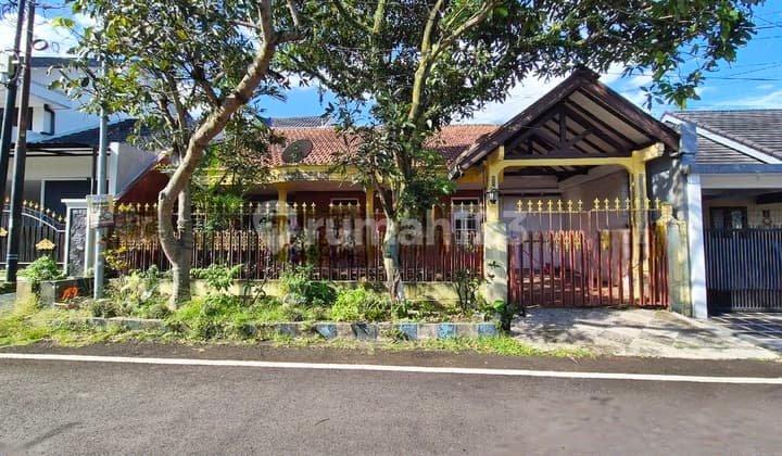 Rumah Murah Luas 183 M2 Area Perumahan Borobudur Agung Suhat