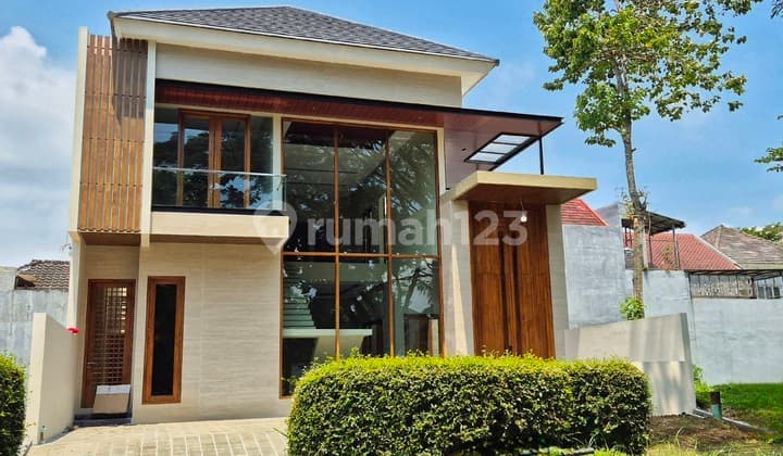 New 2-Story House in Elite Araya Golf Area Near Park