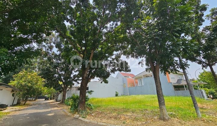 For sale lot in Kencana Loka BSD - Southwest Southeast corner