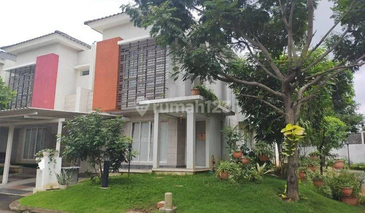 For sale: Ready-to-live corner house in Volta Gading Serpong cluster.