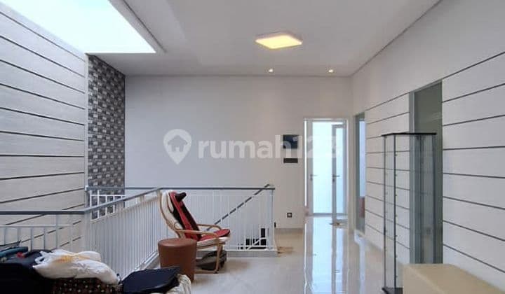 Dijual rumah furnish siap huni rapi di Cluster Lavender Gading Serpong