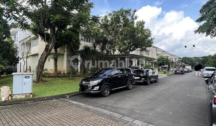 Disewakan Rumah di Gading Serpong Goldfinch The Spring Semi Furnish, Hoek