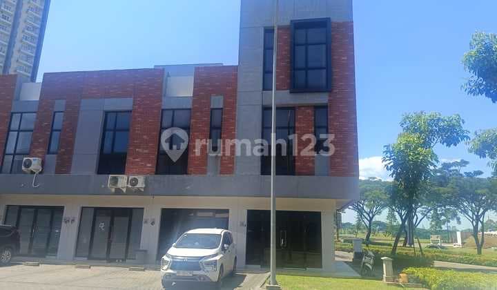 Disewakan Ruko Gandeng di BSD Yc Hub Hadap Jalan Raya, Dekat Apartment dan Universitas Atmajaya