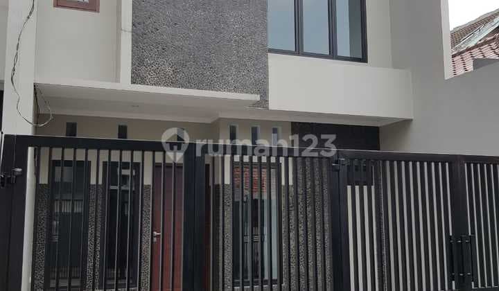 For Sale Nice House SHM Tebet Dalam South Jakarta 1 Car Road