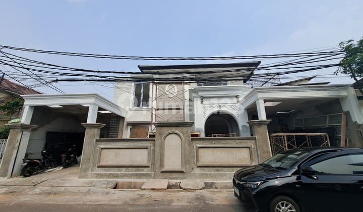 Dijual Rumah Bagus, Mewah, Baru Di Pinggir Jalan 2 Mobil Dekat Ke Pancoran, Kuningan Jakarta Selatan