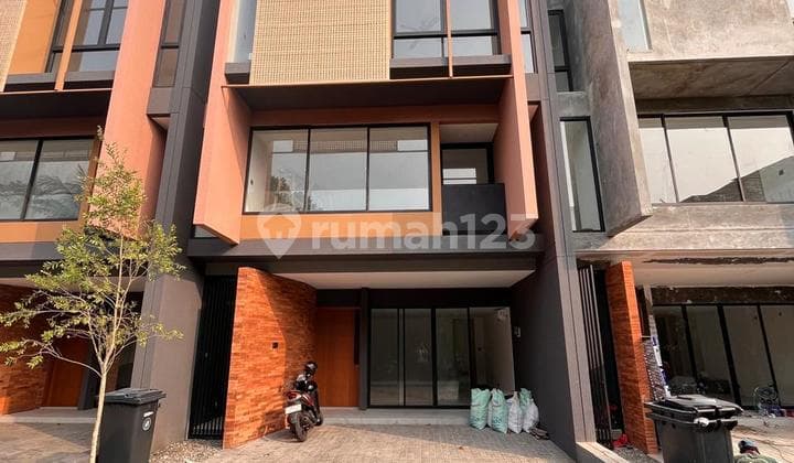 Dijual Rumah Hunian Mewah Cilandak , Tb Simatupang, Jeruk Purut , Jakarta Selatan