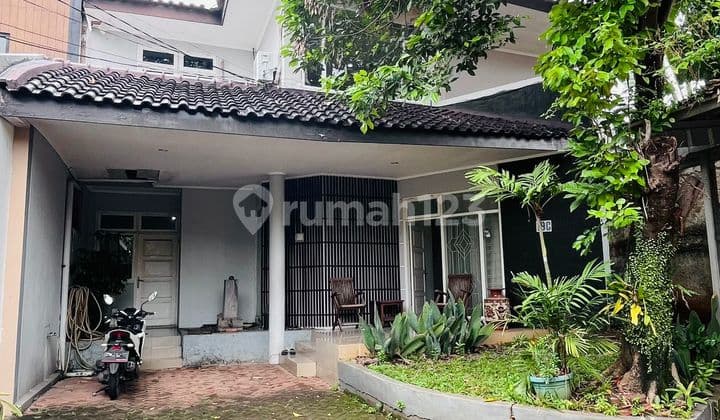 Rumah Dalam Komplek Sedikit Perlu Renovasi Cipete